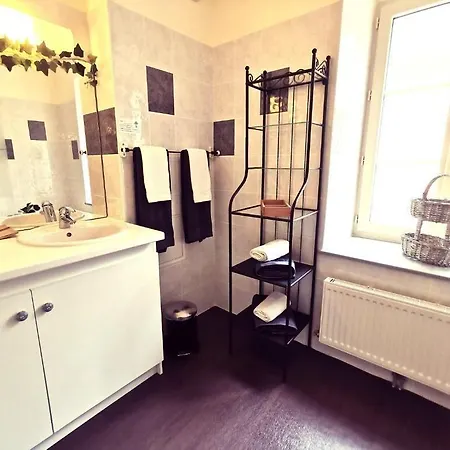 De מלון Chanteuges